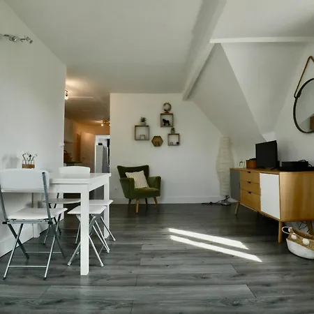 Apartamento De L'hippodrome Avec Deux *