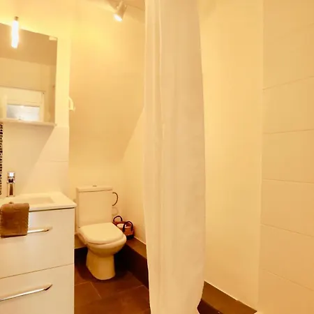 De L'hippodrome Avec Deux Апартаменты Довиль