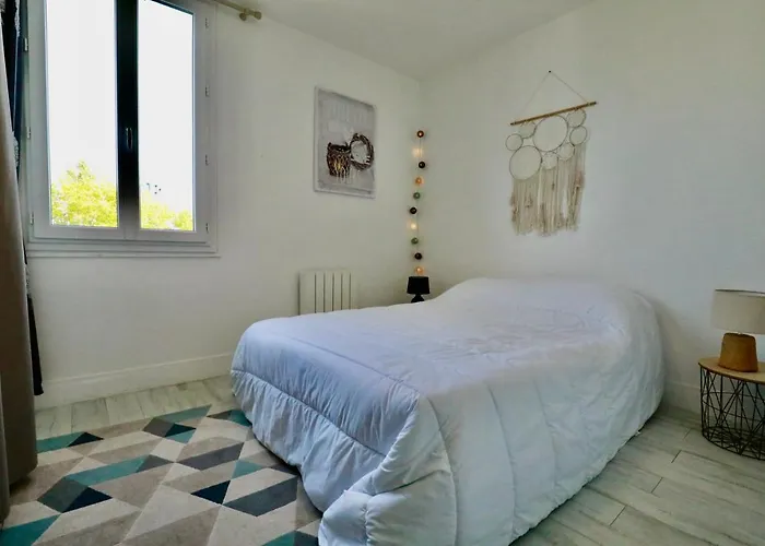 De L'hippodrome Avec Deux 公寓